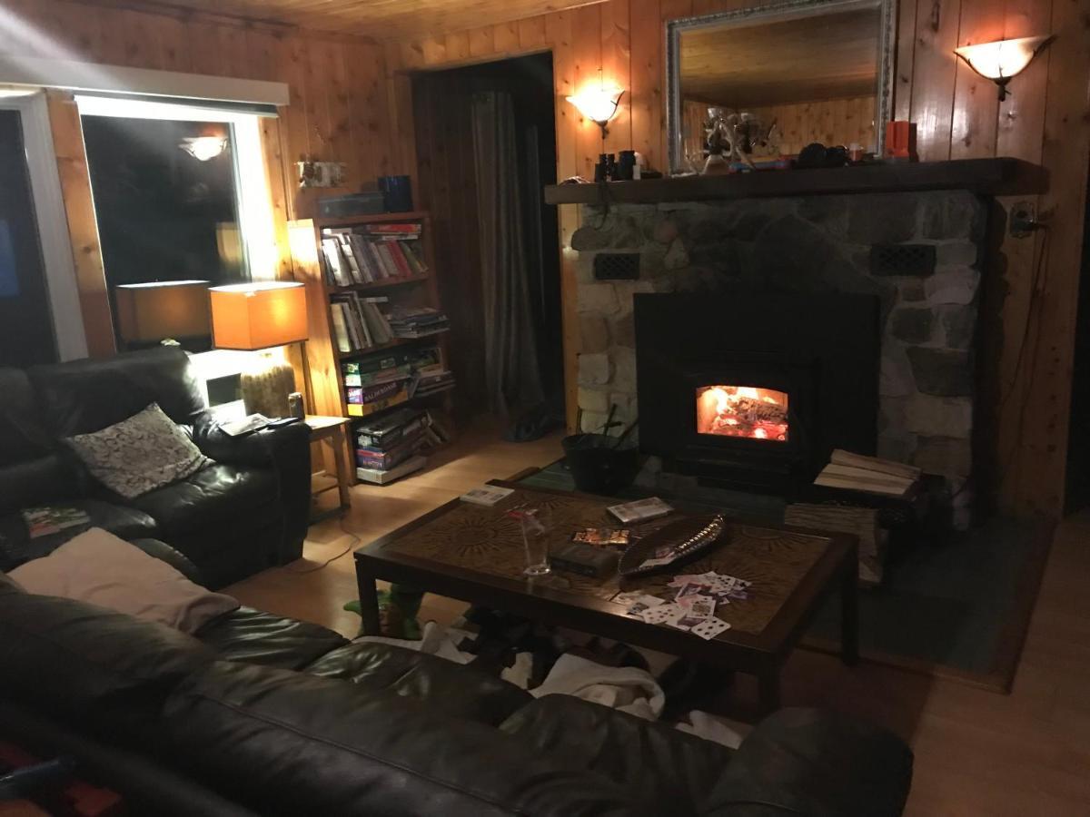 Lakefront Hope Lodge Miller Lake Екстер'єр фото