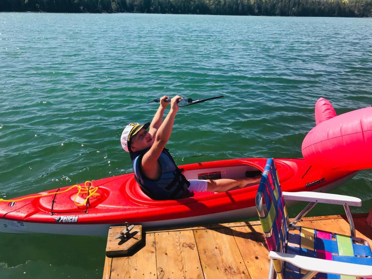 Lakefront Hope Lodge Miller Lake Екстер'єр фото
