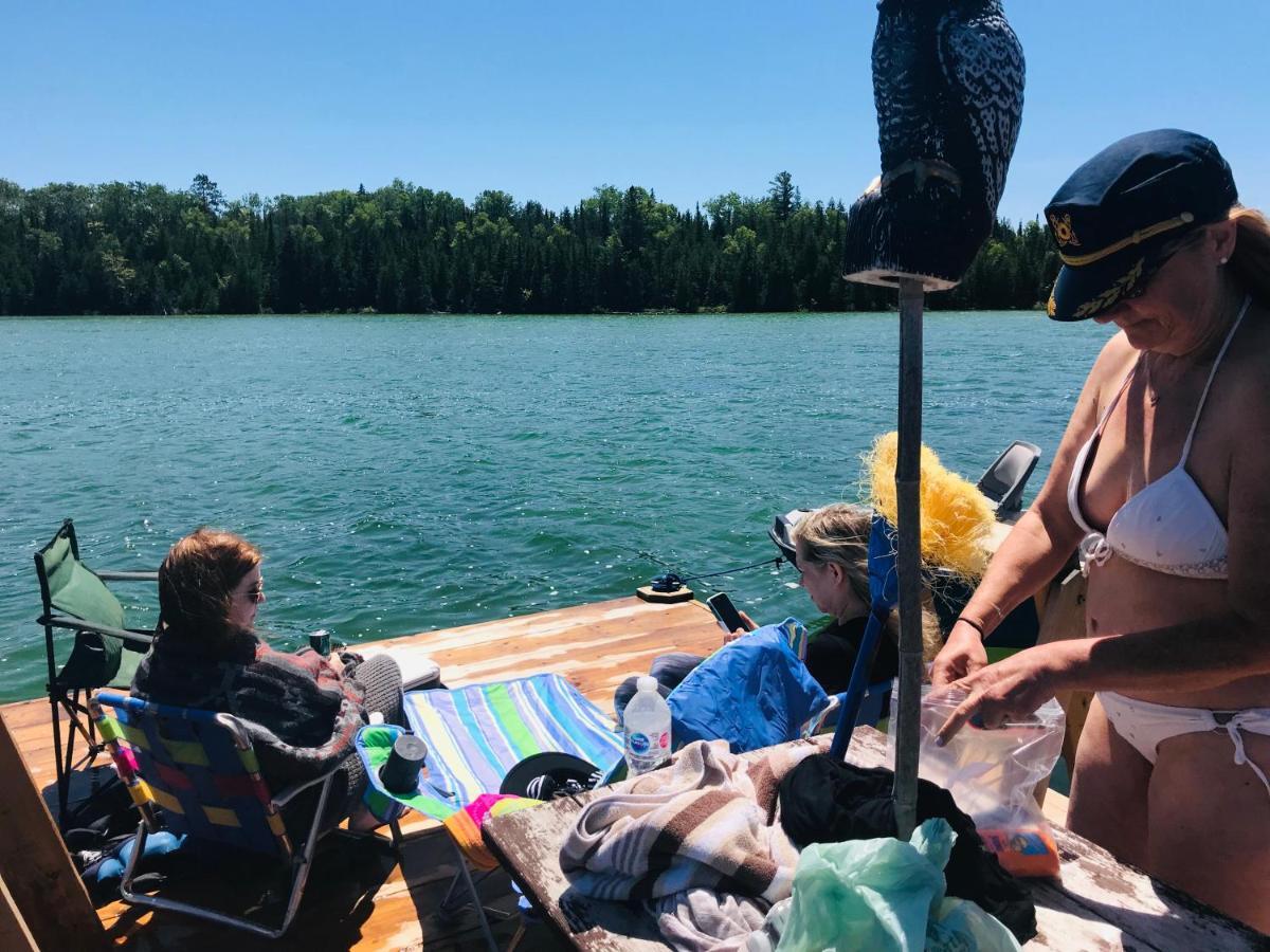 Lakefront Hope Lodge Miller Lake Екстер'єр фото
